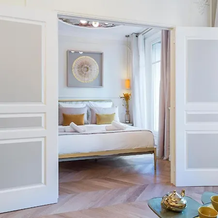 Amazing 2br 4p - Eiffel Tower 6 Apartman